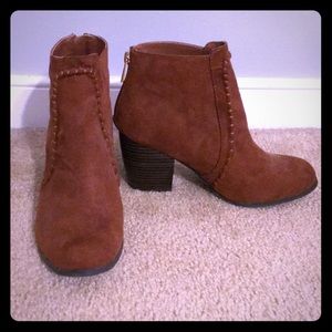 NEVER WORN Brown Suede Booties with Zipper